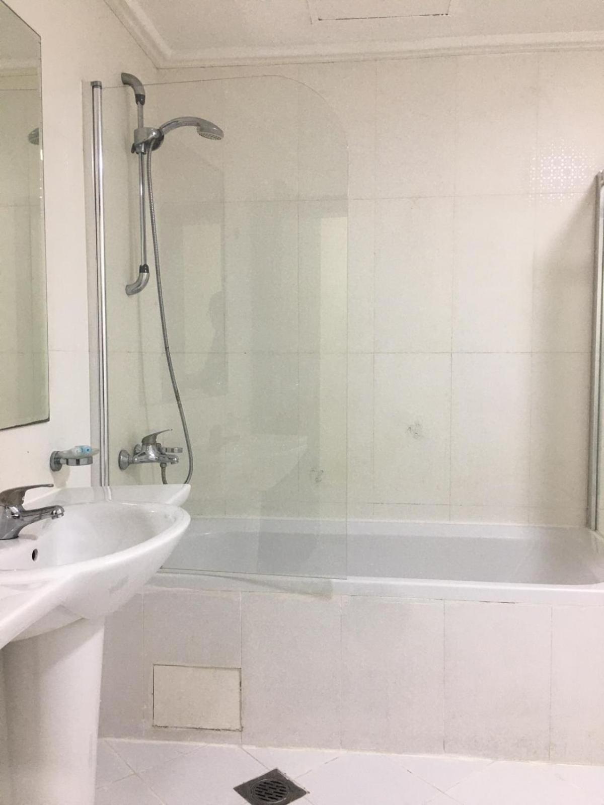 Marina Tower Hotel Al-Manamah Bagian luar foto